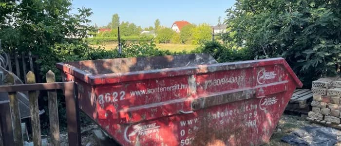 Szerviz Trans konténer munka közben
